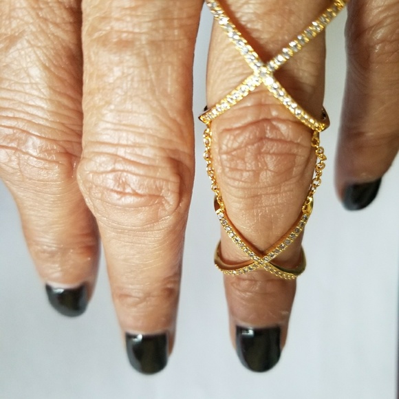 Brand new gold ring,pave crystal stones - Picture 6 of 8